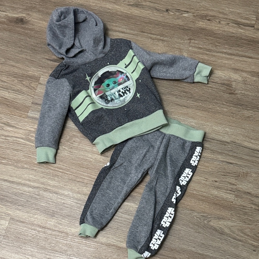 Star Wars 3D Kids Gray and Green Jogger Set